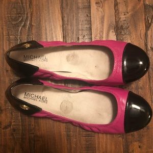 Two tone Michael Kors flats